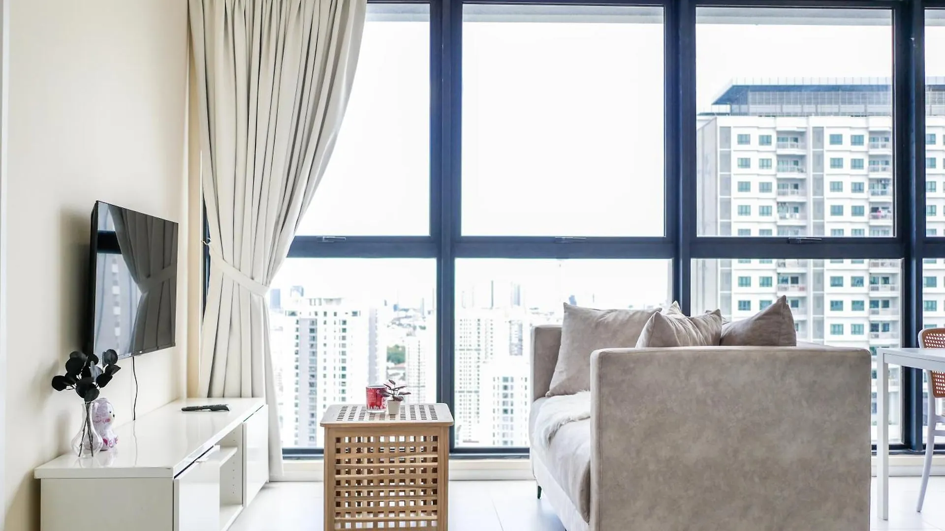 Home Attic At Urban 1 Bedroom For 2 Pax George Town