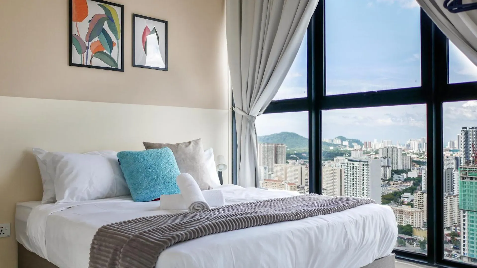 Home Attic At Urban 1 Bedroom For 2 Pax George Town 0*,